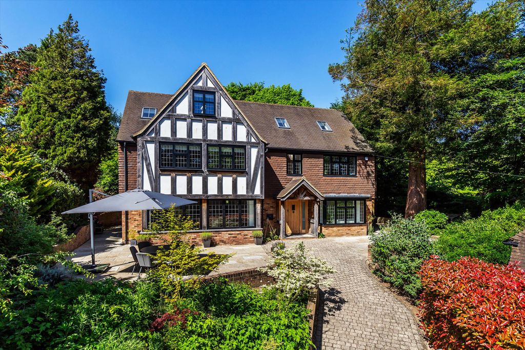 6 bed detached house for saleGuildown Road, Guildford, Surrey GU2