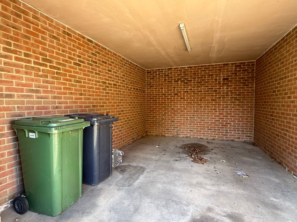 Additional image 9 of 2 bed flat for saleLadbrooke Road, Cobholm, Great Yarmouth NR31