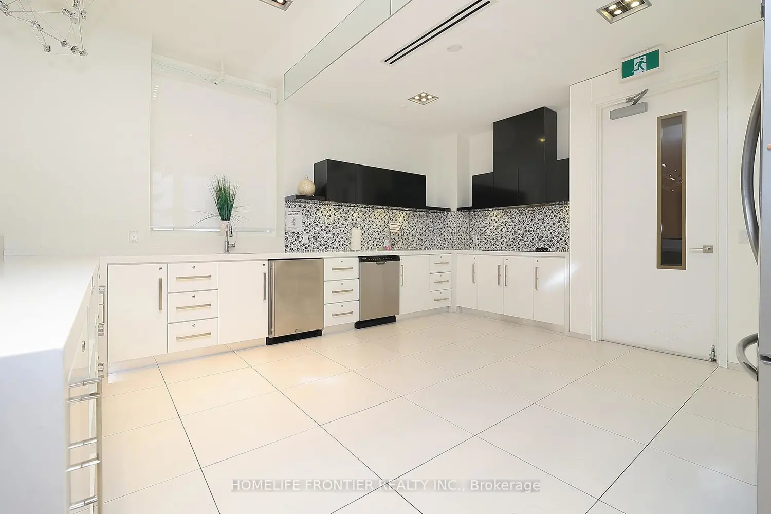 Additional image 12 of 110 Marine Parade Drive 1106