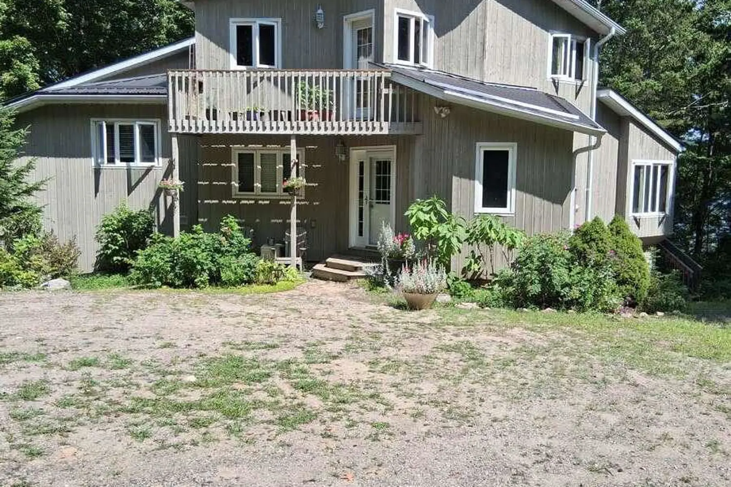 175 Old Man's Lake Lane
