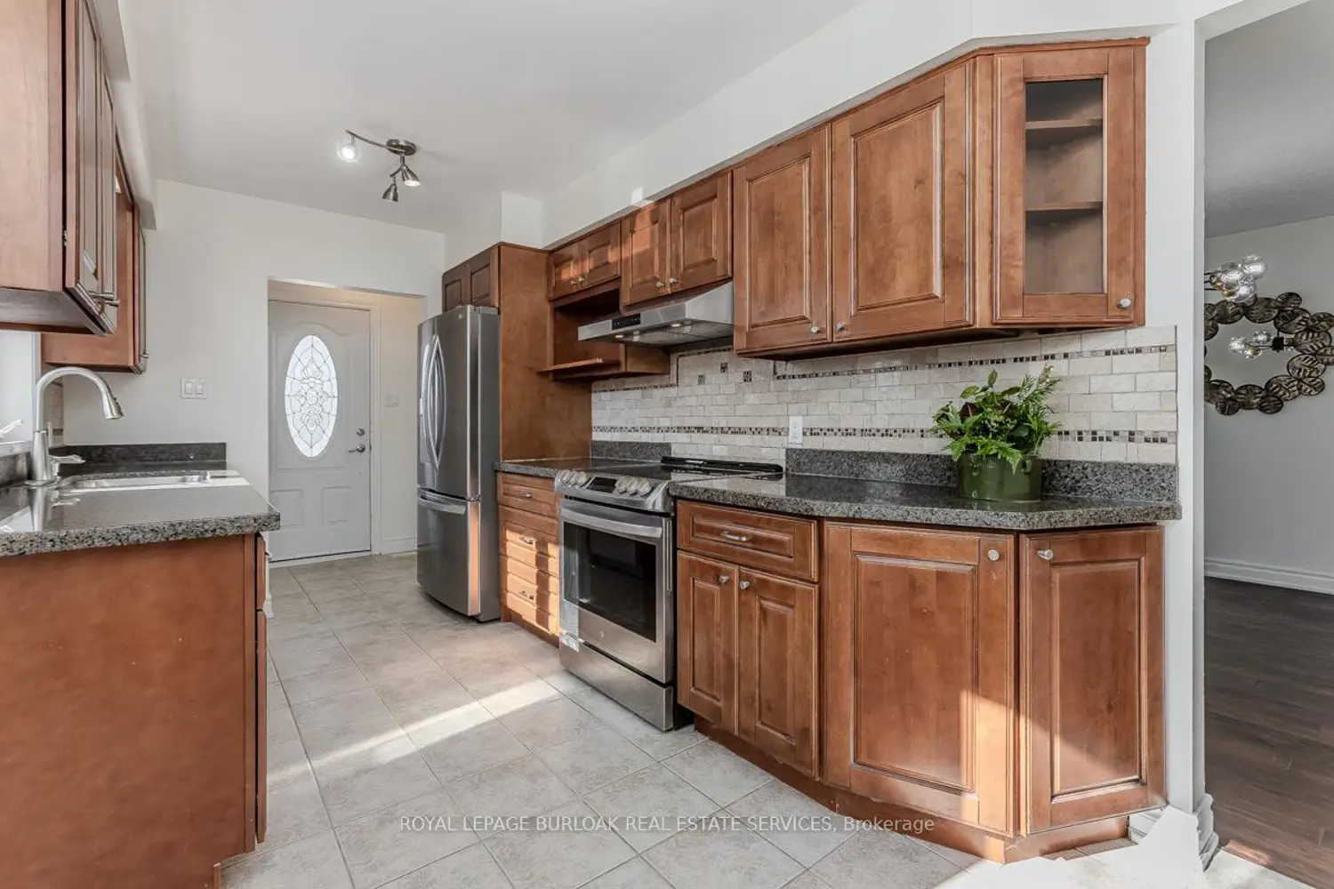 Additional image 5 of 1294 Napier Crescent