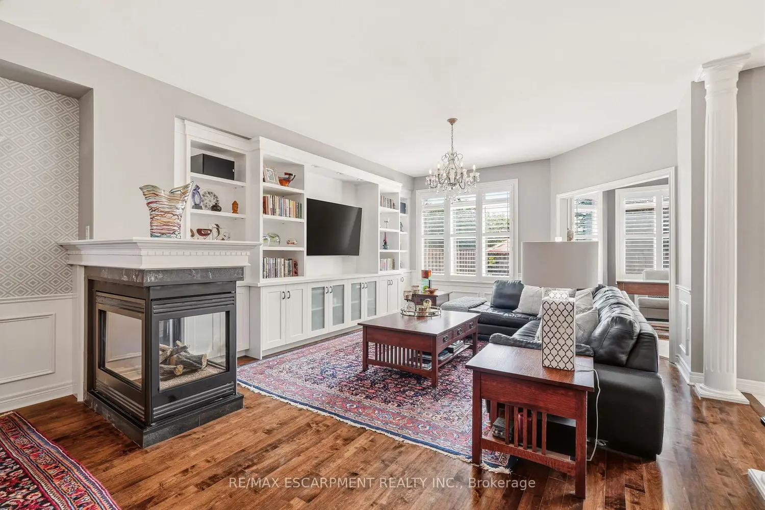 4163 Stonebridge Crescent photo 3