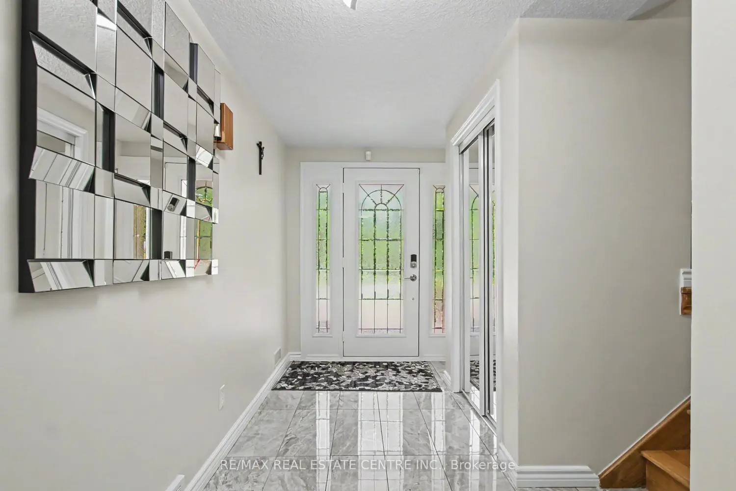 326 Manchester Road photo 5