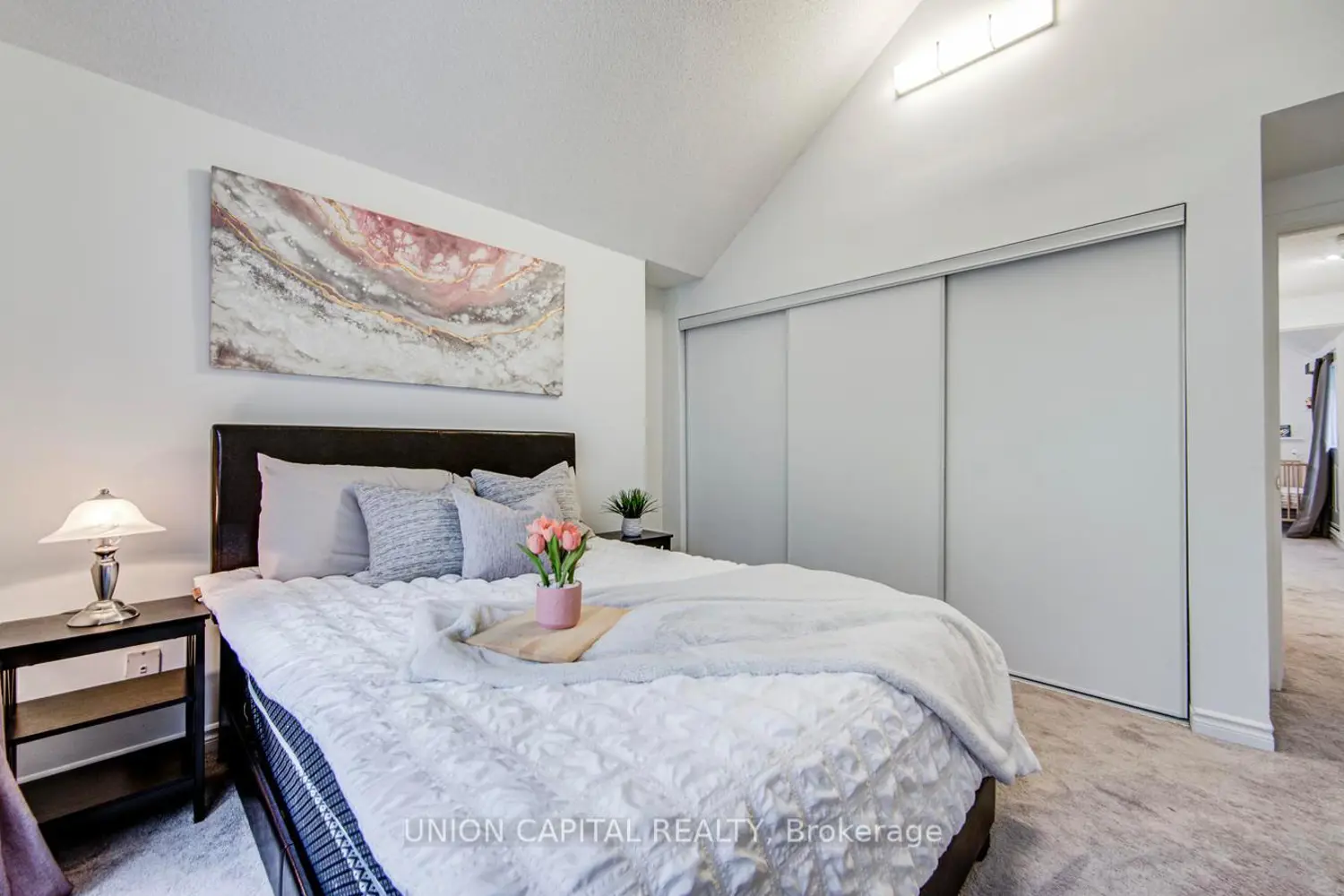 Additional image 20 of 1 Bastedo Avenue 8