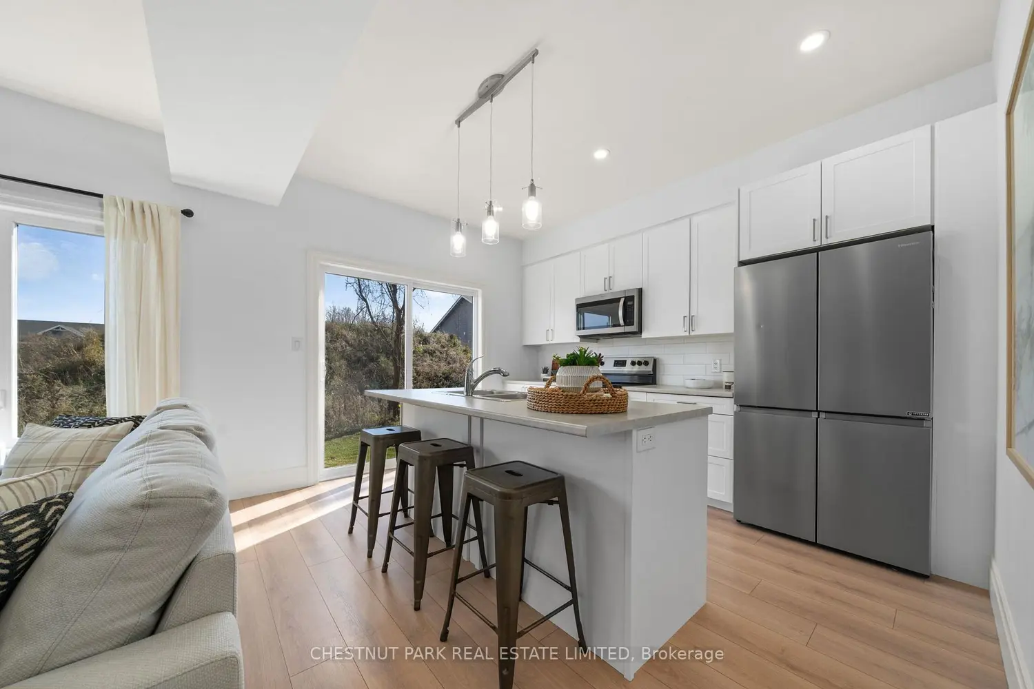 36 Campbell Crescent photo 5