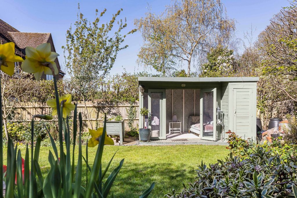 Additional image 4 of 5 bed detached house for saleNursery View, Faringdon, Oxfordshire SN7