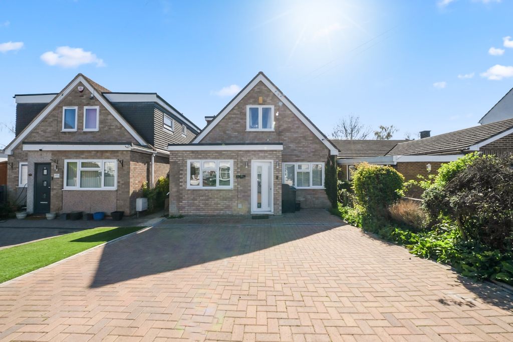 4 bed detached bungalow for saleLaurel Avenue, Gravesend DA12