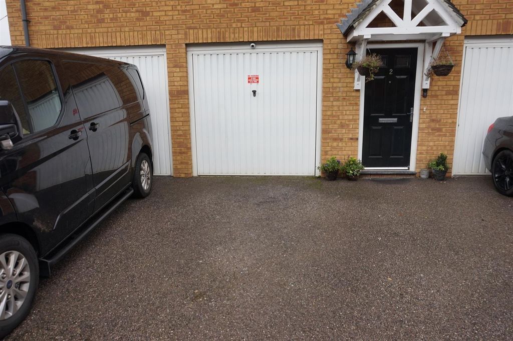 Additional image 13 of 2 bed flat for saleConqueror Drive, Gillingham ME7
