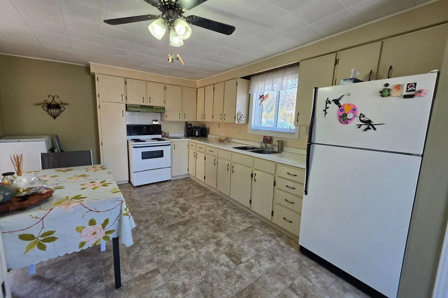 19 Gingras Avenue photo 2