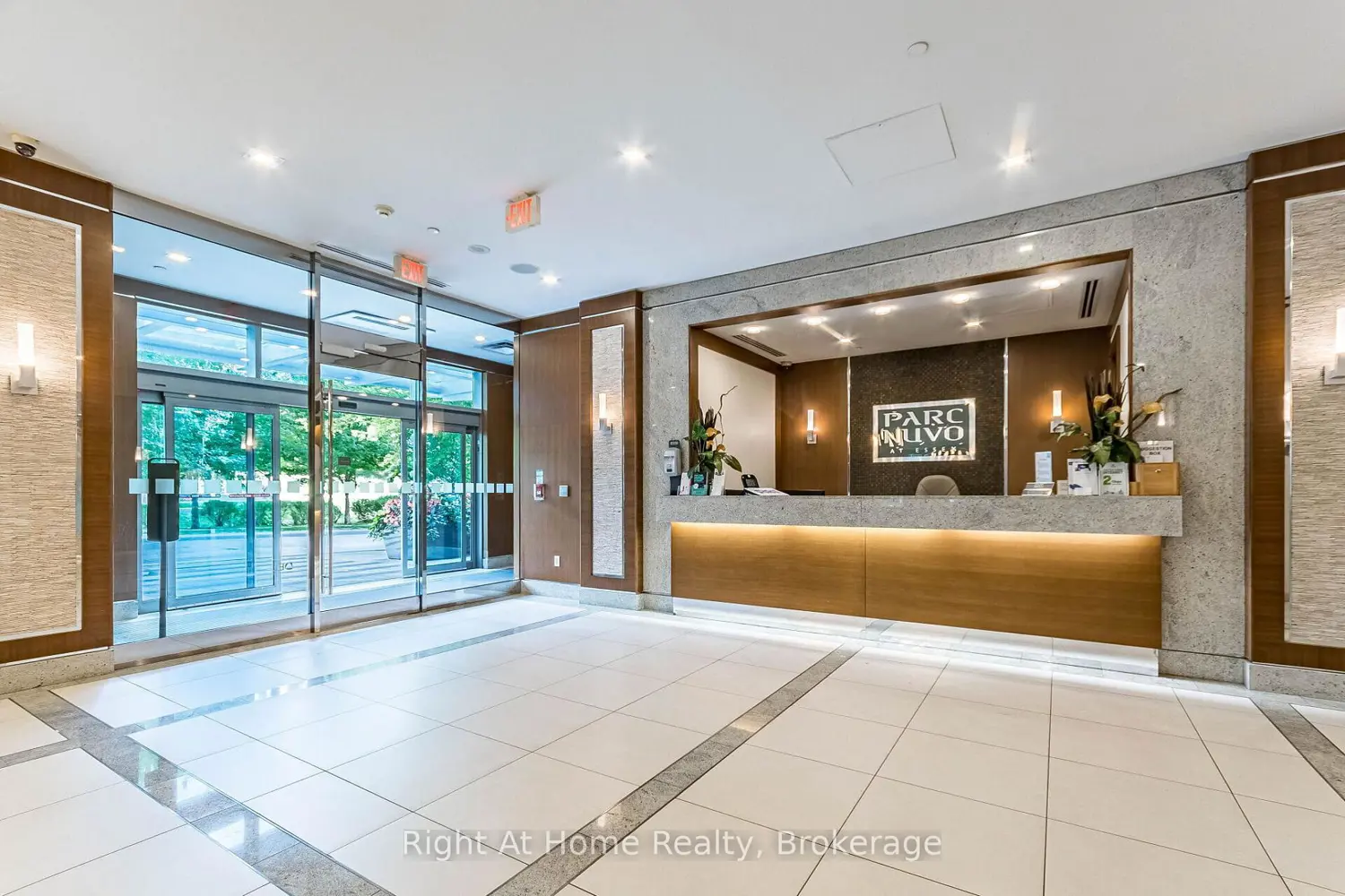 15 Viking Lane 1303