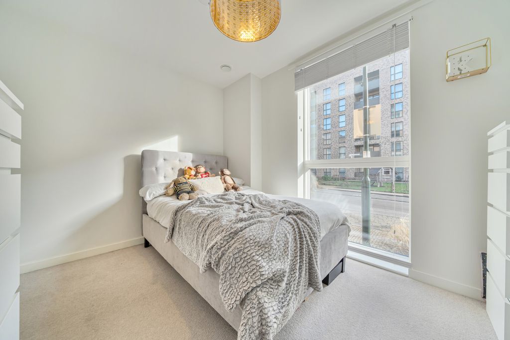 Additional image 6 of 2 bed flat for saleArthur Street, Erith DA8