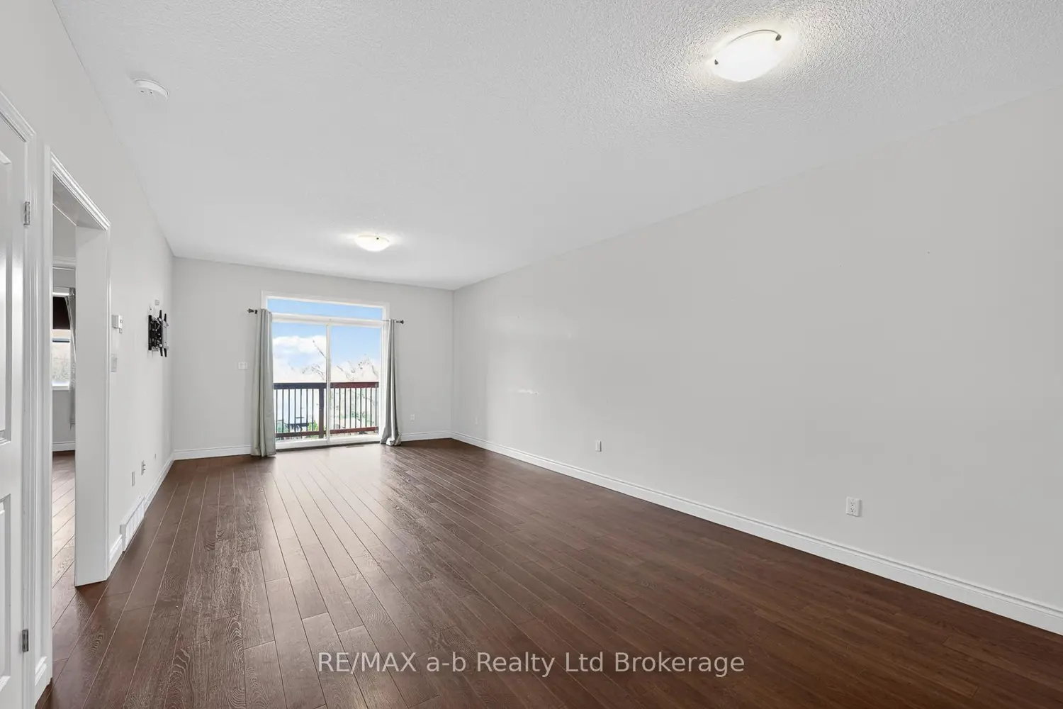Additional image 6 of 111 King Street East, Unit 14 Street