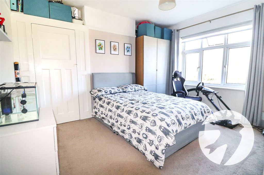 Additional image 7 of 3 bed semi-detached house for salePark Crescent, Erith DA8
