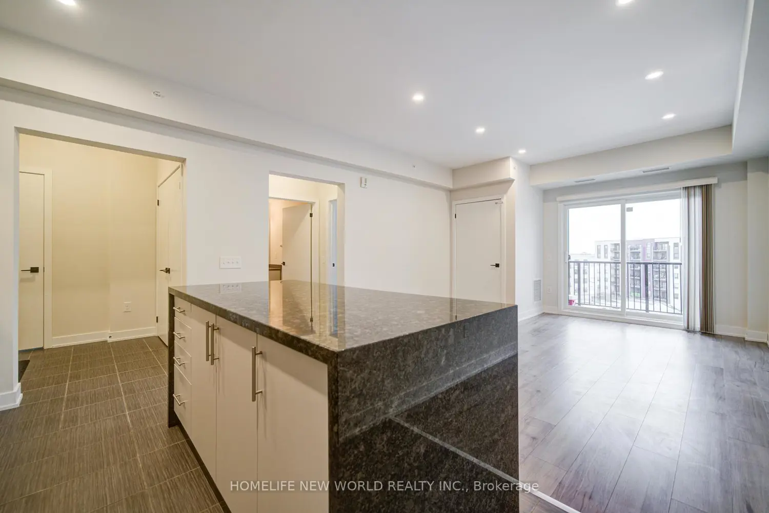 Additional image 9 of 5 Chef Lane 603