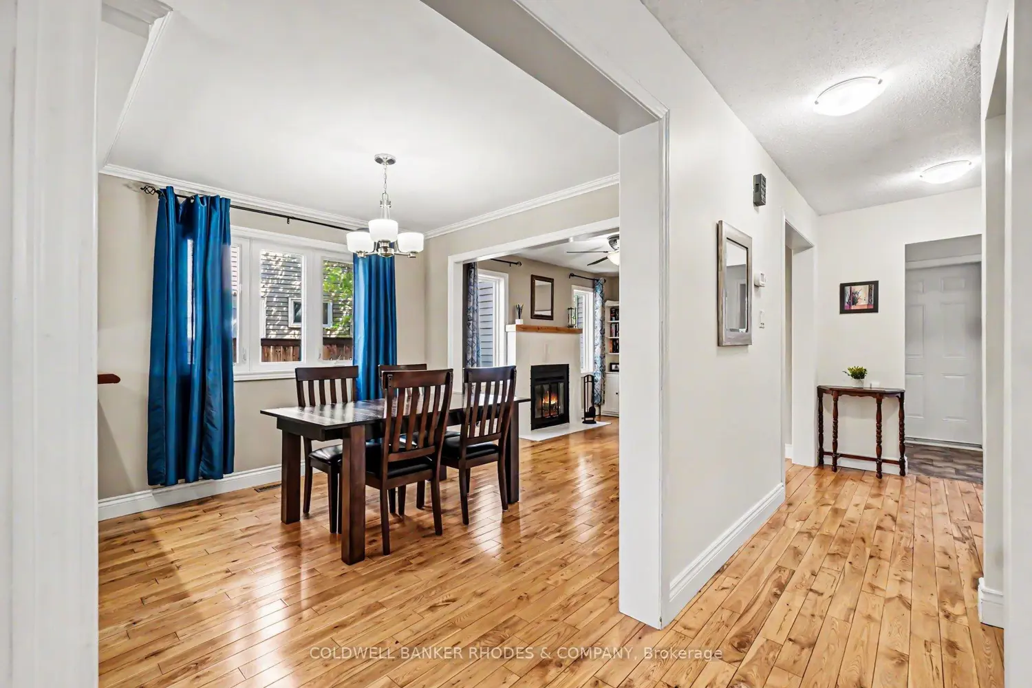 1809 Brousseau Crescent photo 5