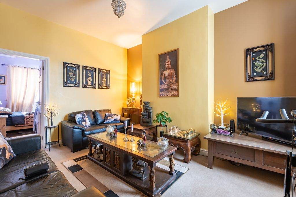 Additional image 4 of 1 bed flat for saleWelholme Road, Grimsby DN32