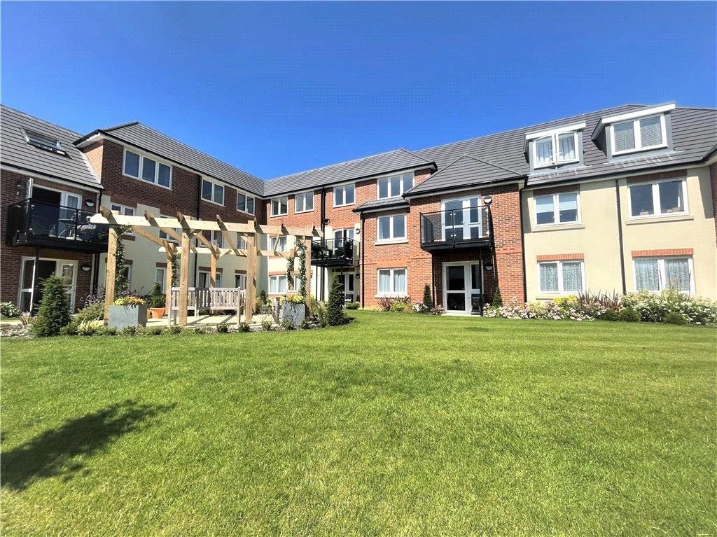 1 bed flat for saleJubilee Lodge, Crookham Road, Fleet GU51