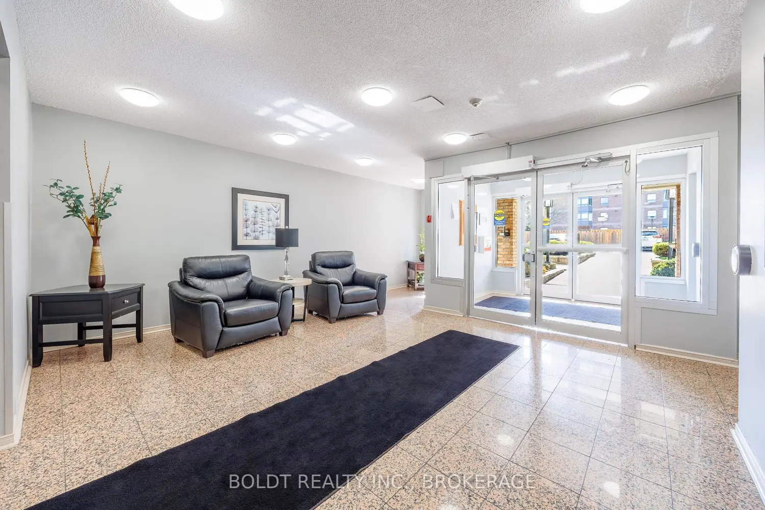 78 Roehampton Avenue 313 photo 4