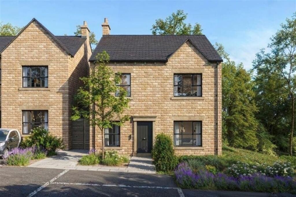 5 bed detached house for saleAdderley Place, Glossop SK13
