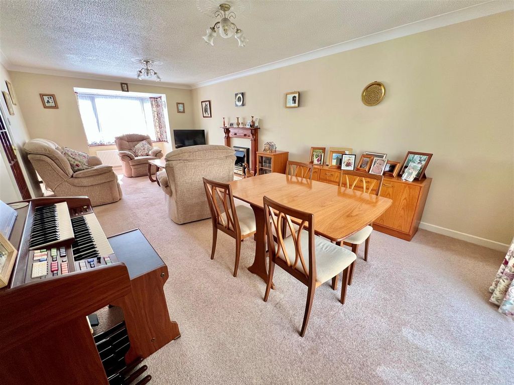 Additional image 5 of 3 bed detached bungalow for saleFreshwater, Isle Of Wight PO40