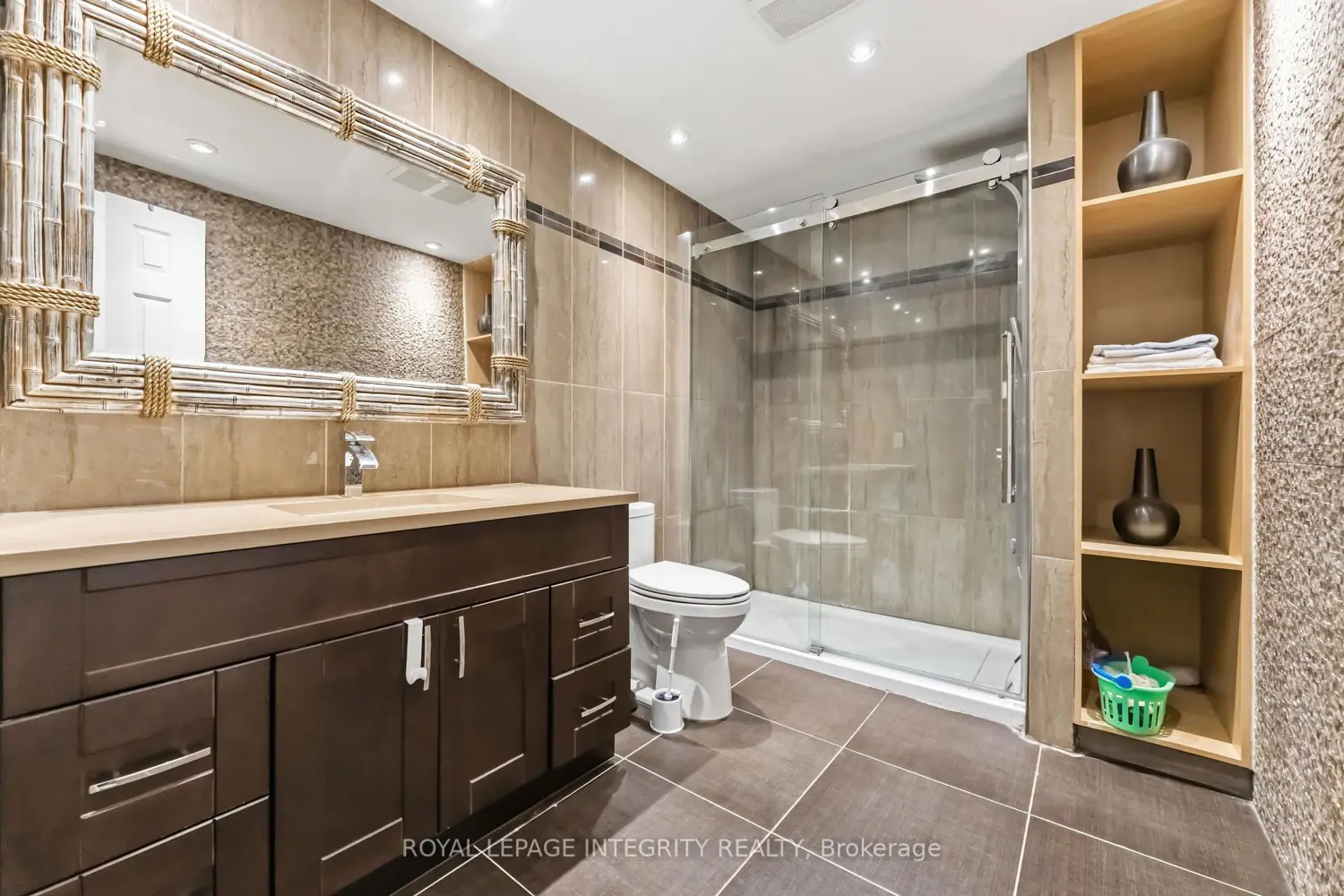 Additional image 14 of 68 Greatwood Crescent