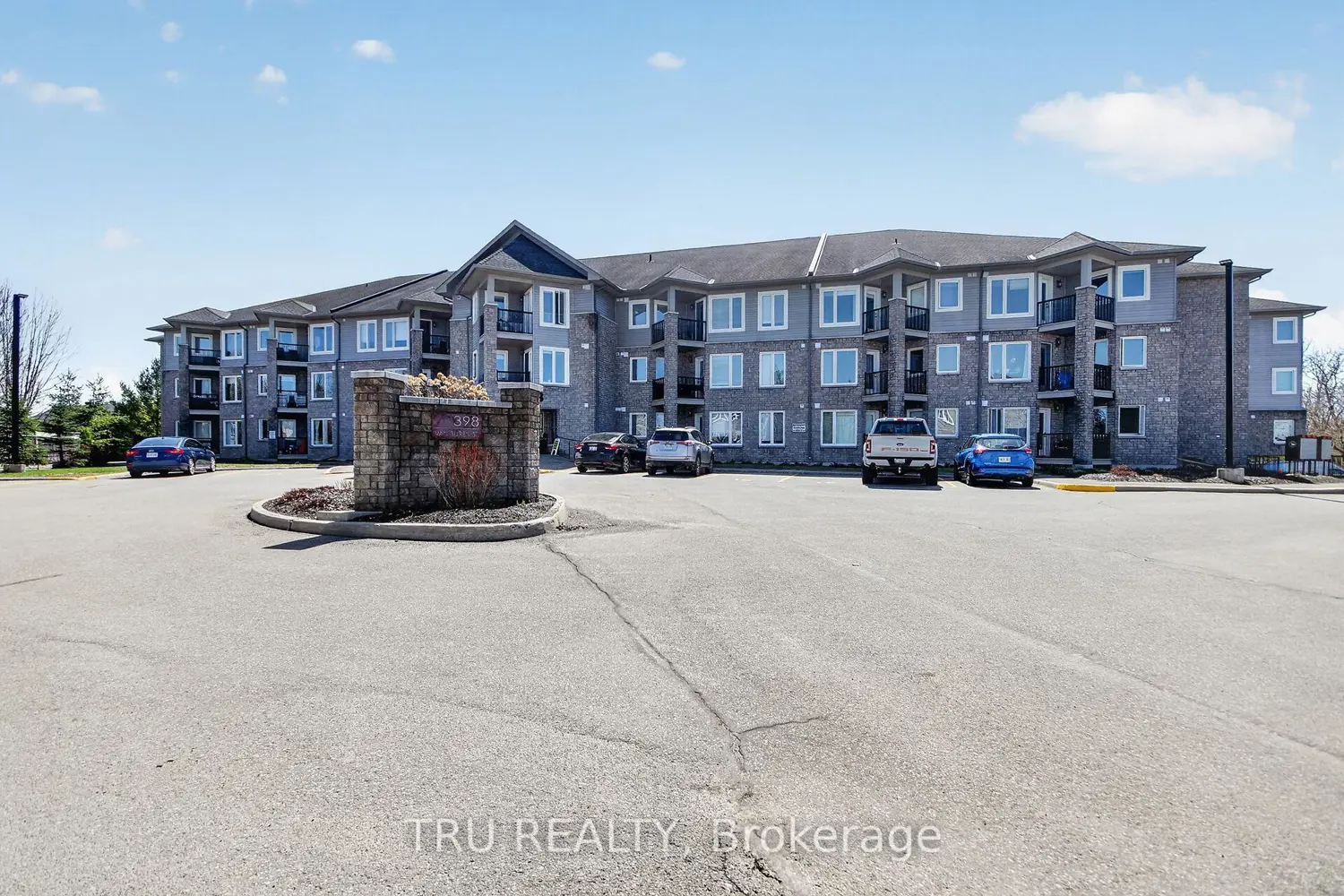 398 Van Buren Street 113