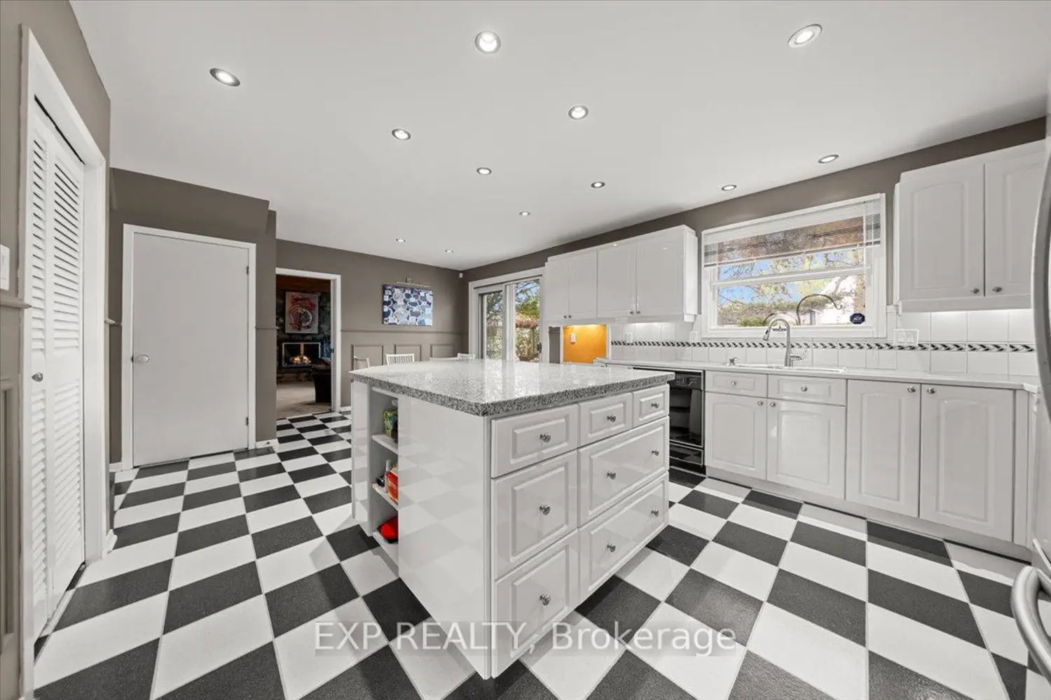 Additional image 3 of 899 Dresden Crescent
