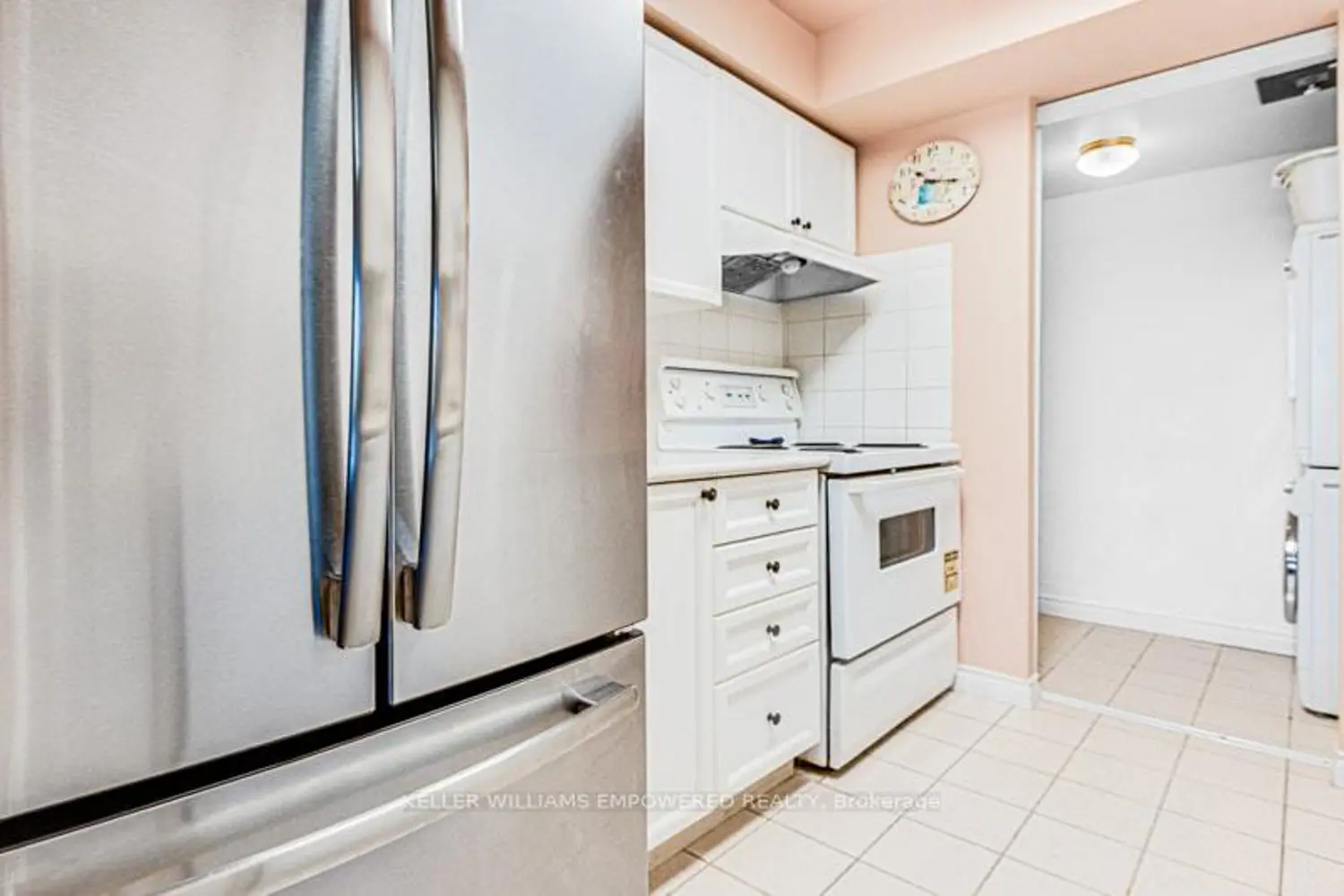 Additional image 9 of 2100 John Street 201