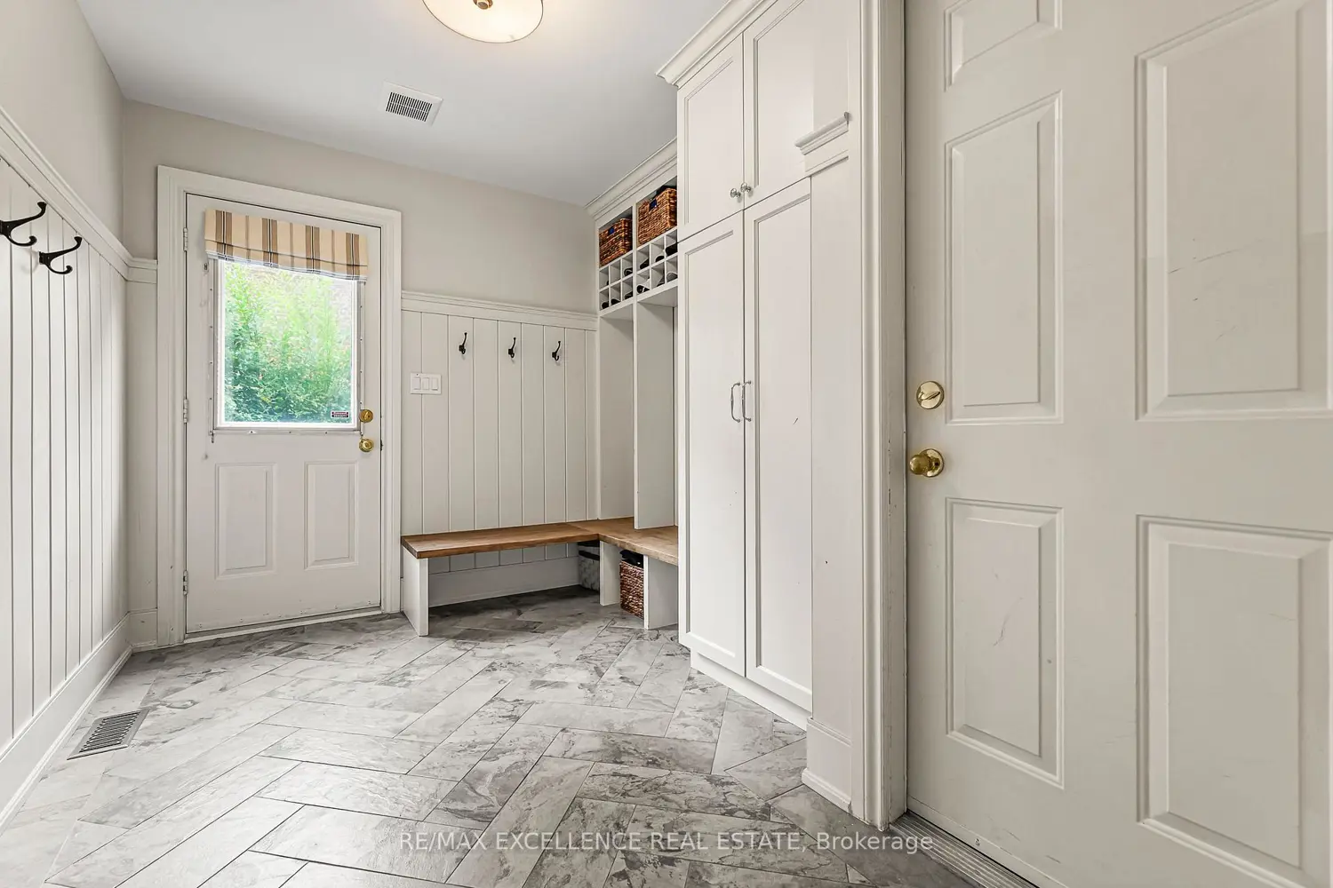 2446 Hammond Road photo 4
