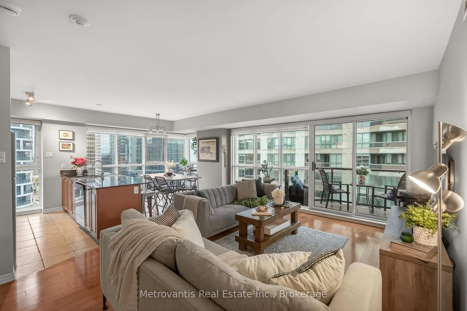 Additional image 2 of 445 Laurier Avenue West Avenue 1804