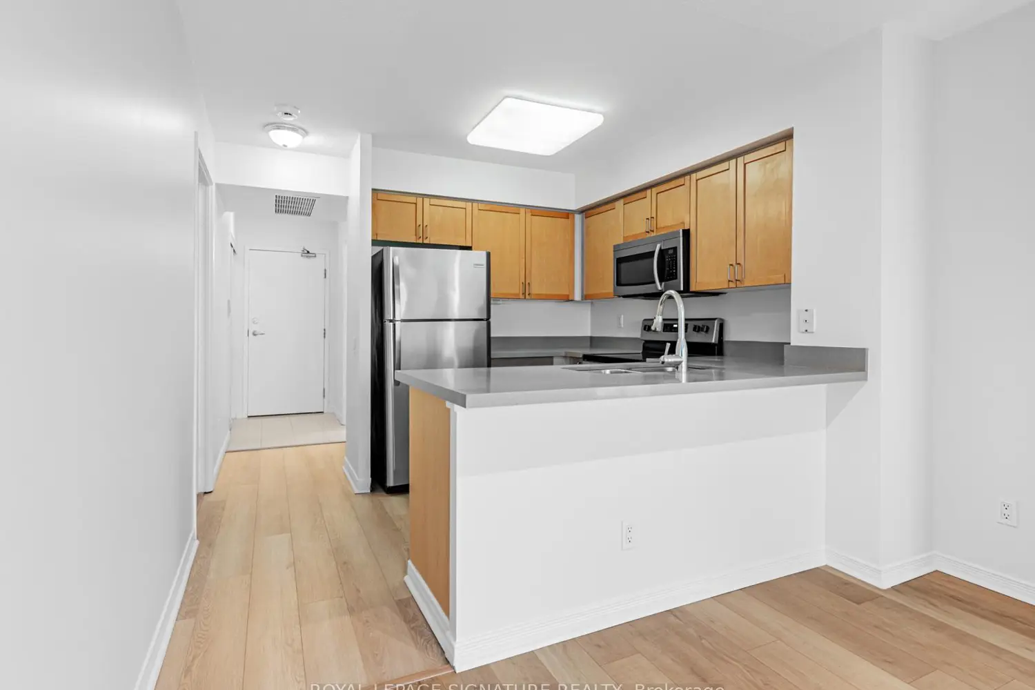 Additional image 3 of 30 Harrison Garden Boulevard 2306