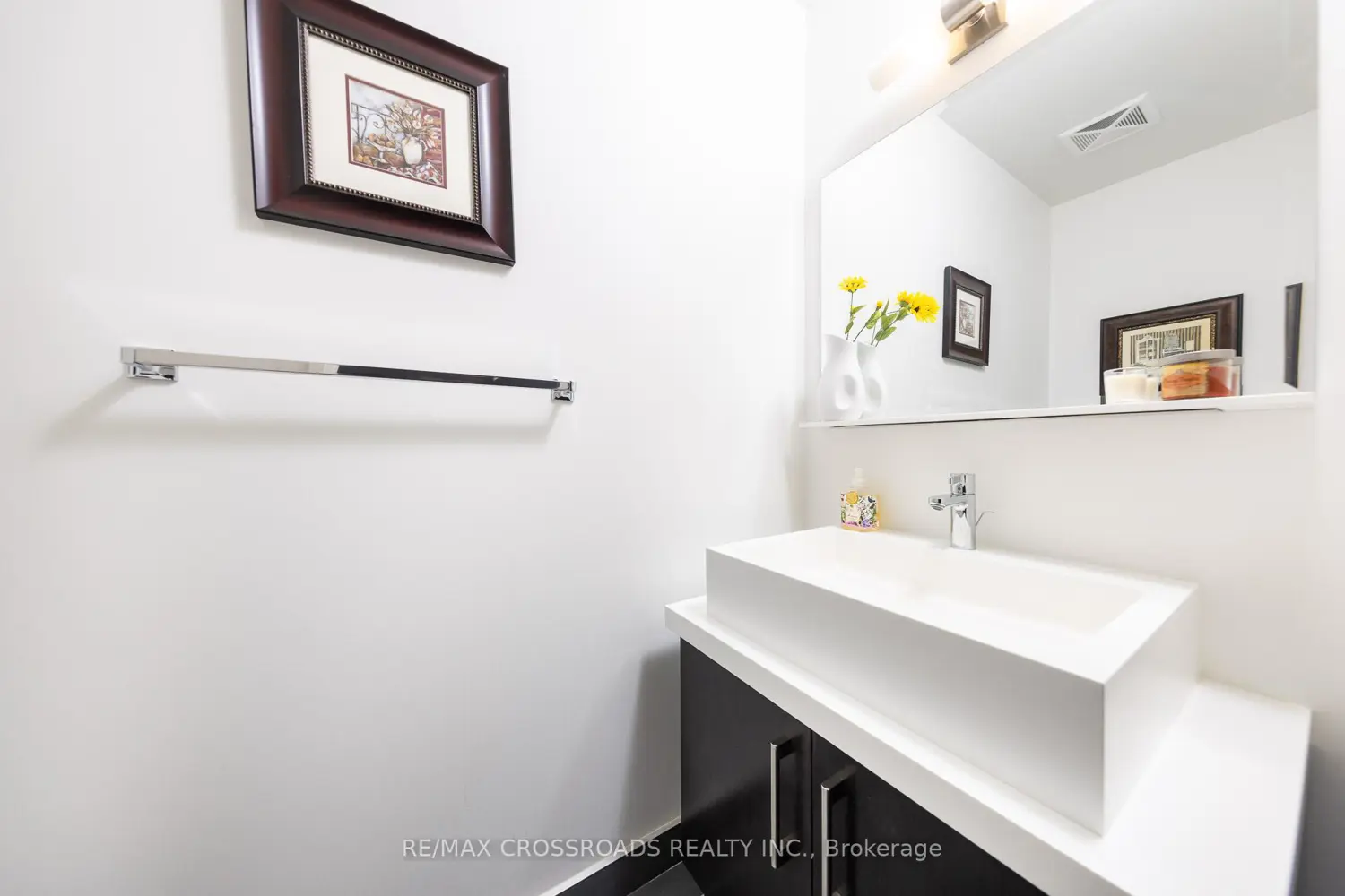 Additional image 16 of 1080 Bay Street 4509