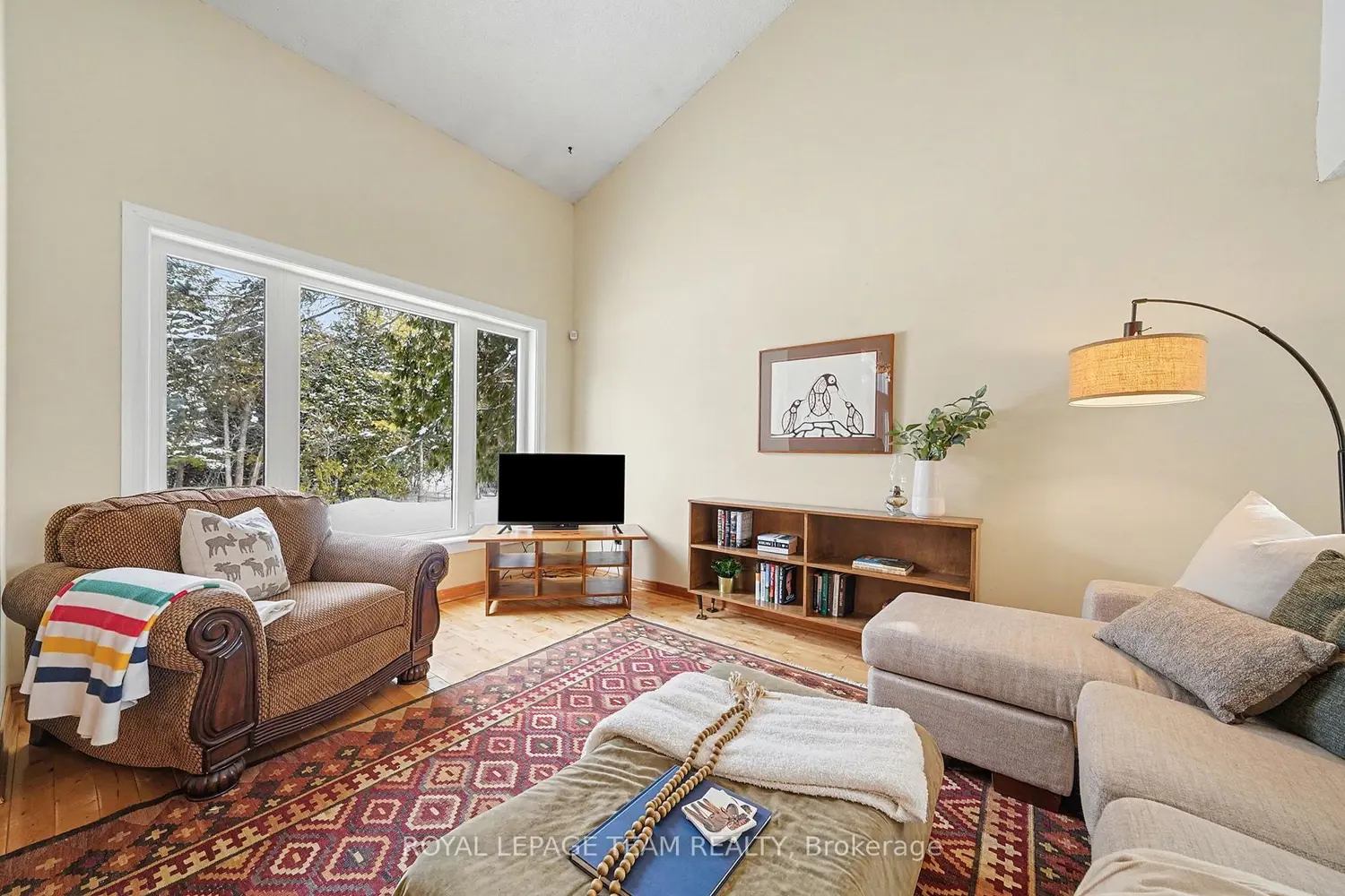 2249 Mcgovern Road photo 3