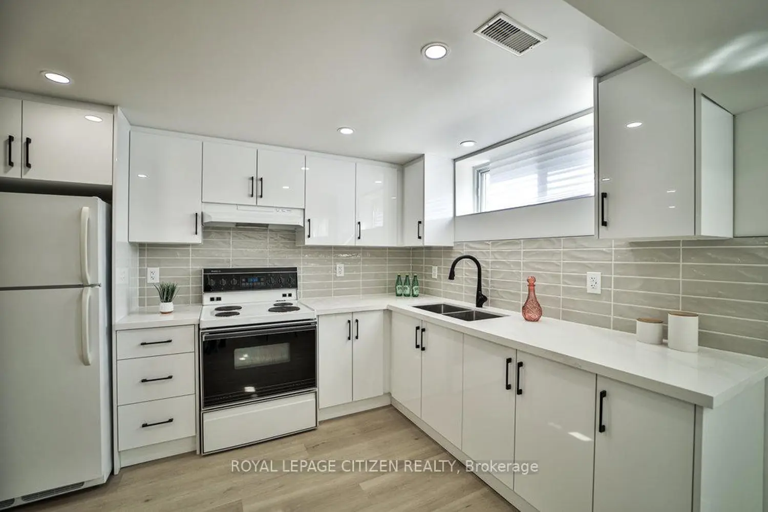 Additional image 14 of 34 Belleglade Court