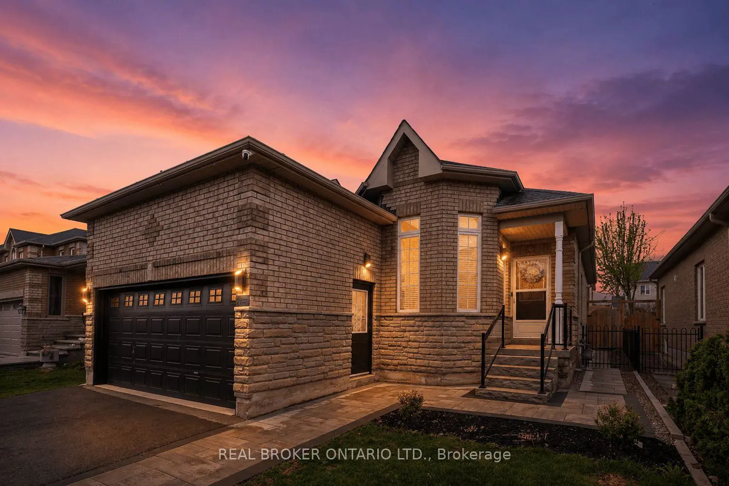 27 Spruce Boulevard