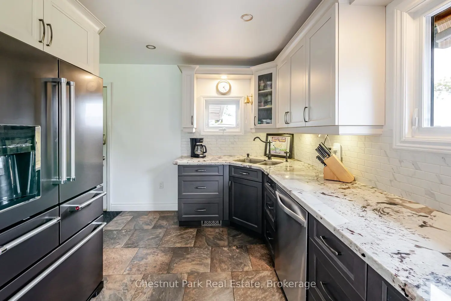 3932 Bruce Road 6 photo 4