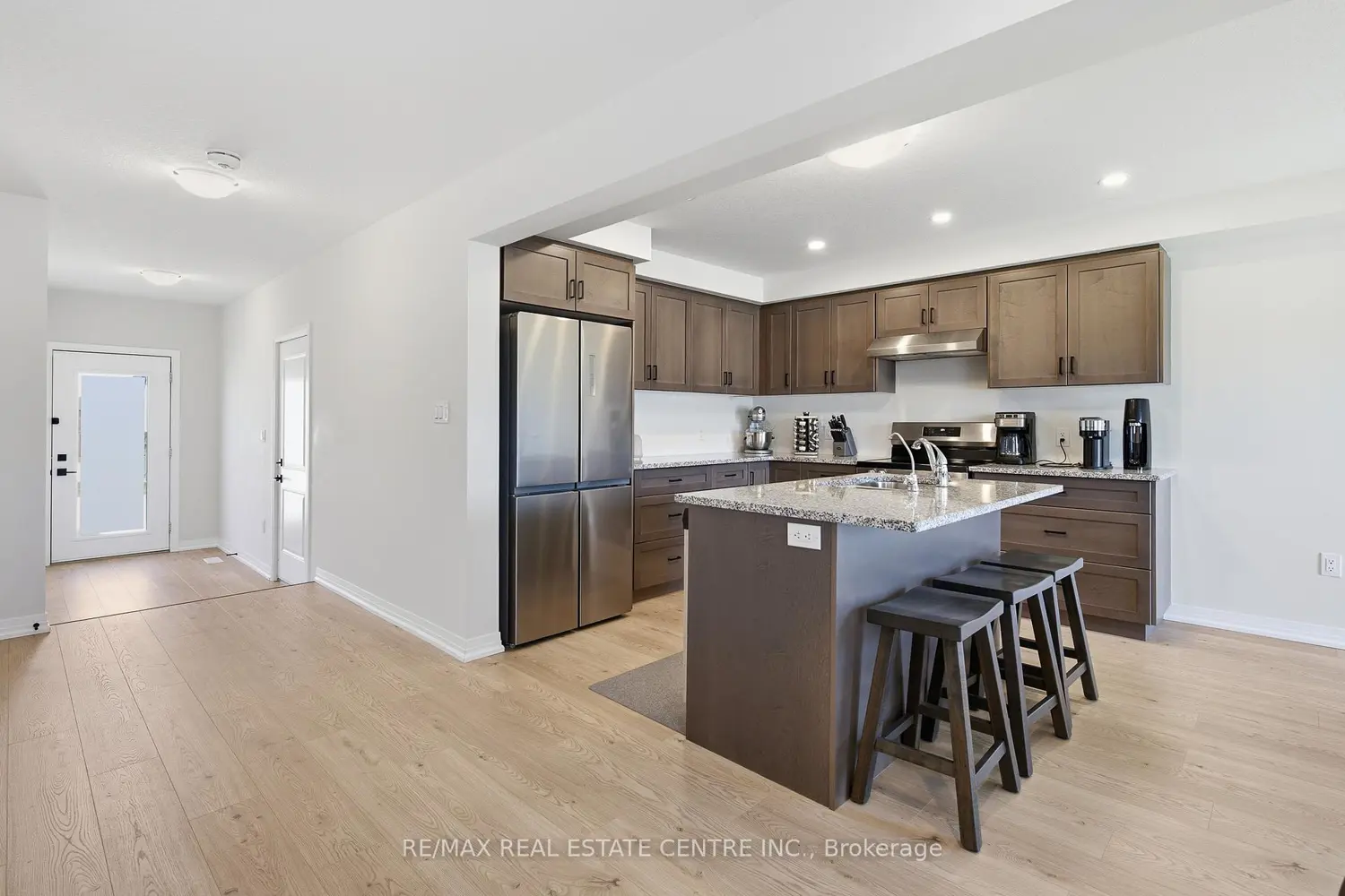 45 Bastien Street photo 4