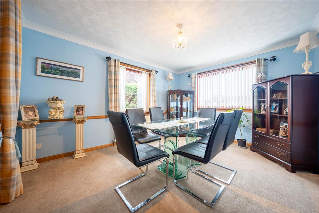 4 bed property for saleDundee Road, Letham DD8 photo 2