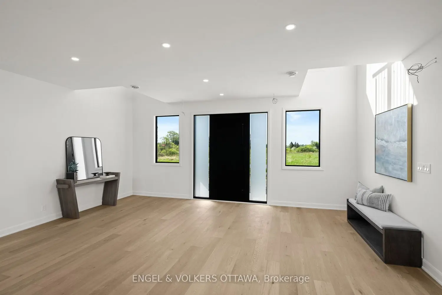 1220 Black Canary Drive photo 2