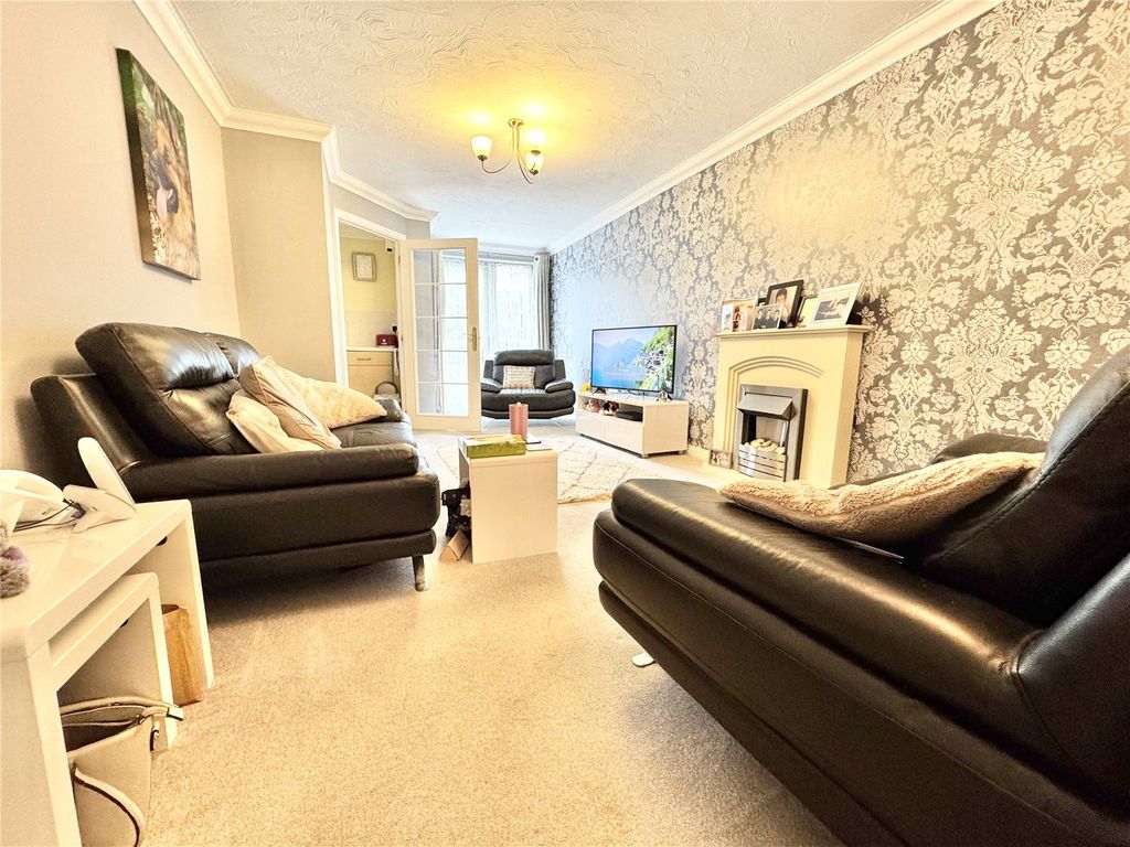 Additional image 9 of 1 bed flat for saleVictoria Road, Farnborough, Hampshire GU14