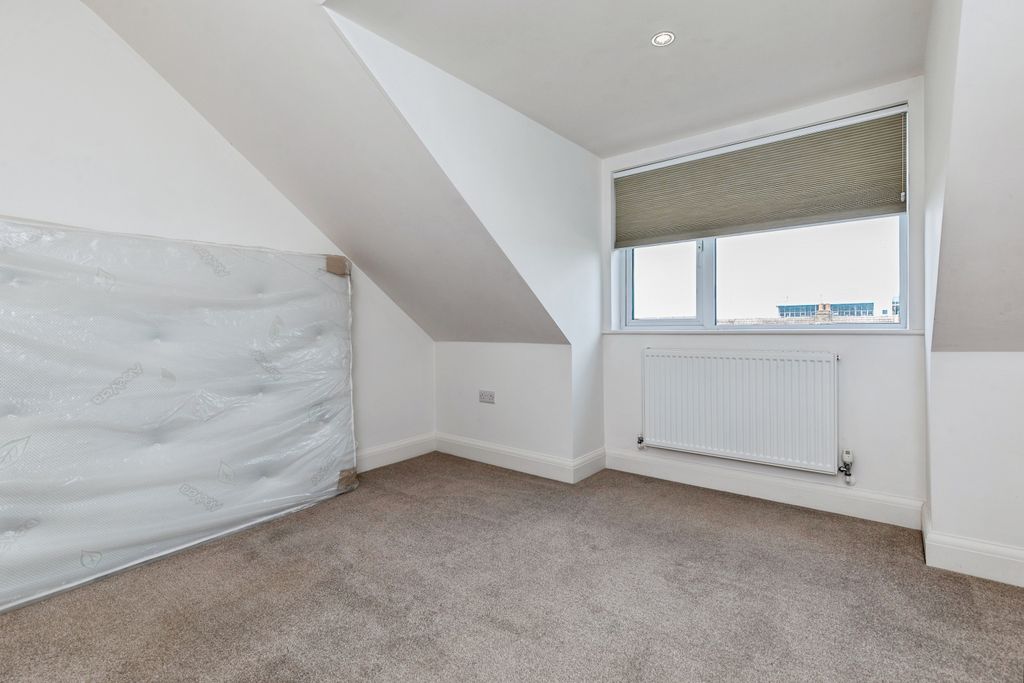 Additional image 15 of 4 bed terraced house for saleLivingstone Road, Gillingham ME7