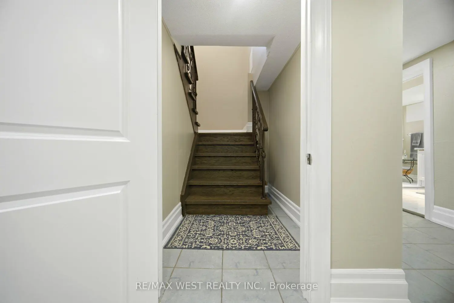 Additional image 7 of 1779 Line 13
