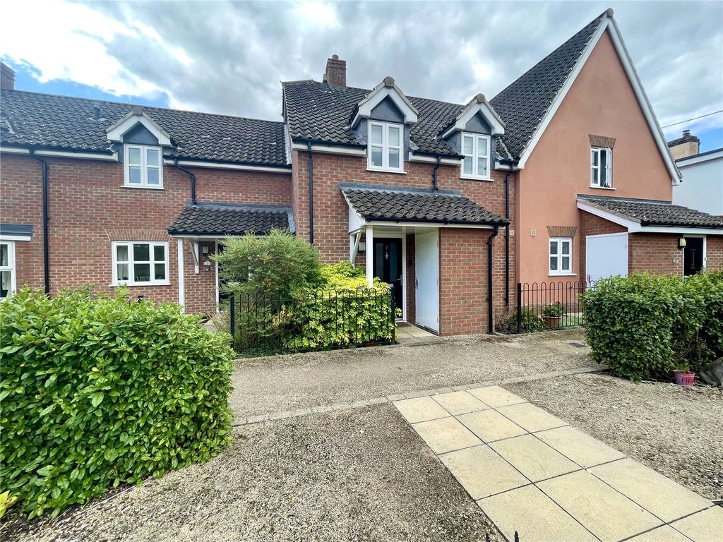 3 bed terraced house for sale3 Old Brew House Court, Eye IP23