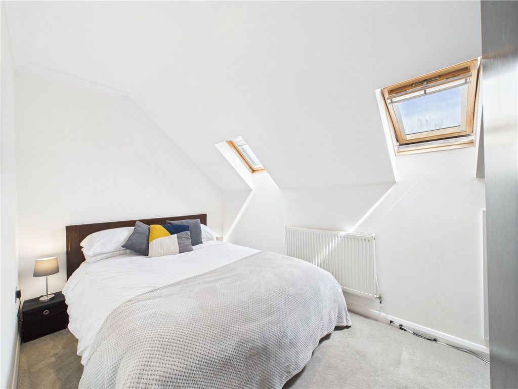 Additional image 8 of 2 bed flat for saleReading Road South, Fleet, Hampshire GU52