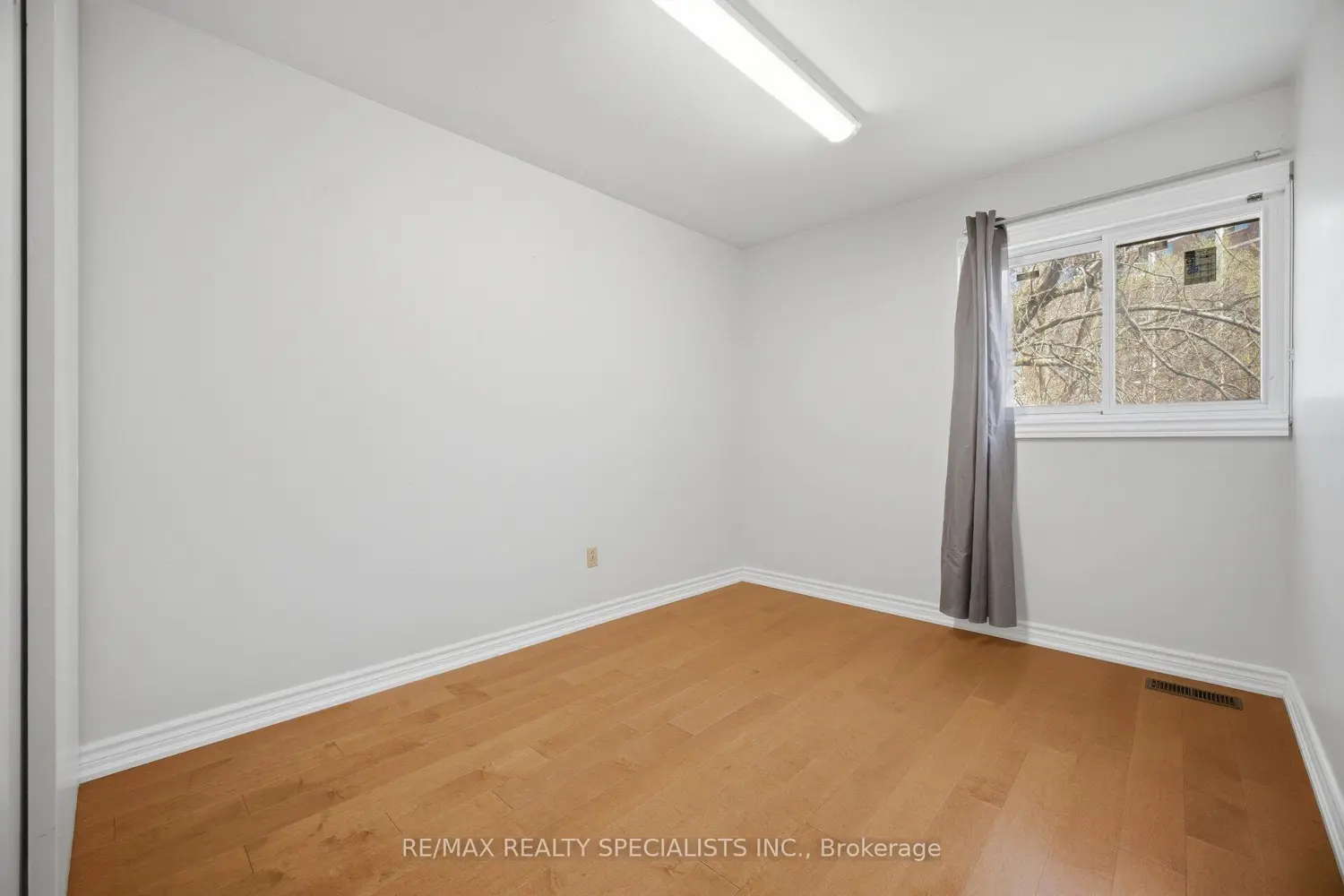 Additional image 11 of 701 Burnhamthorpe Road 106