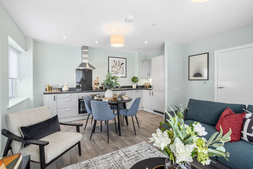 Additional image 6 of 2 bed flat for saleWest Street, Erith DA8