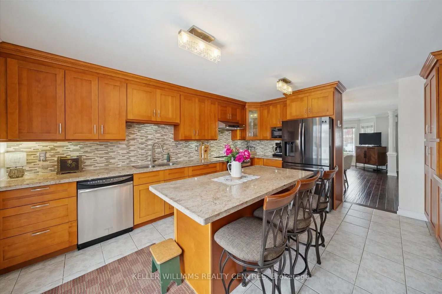 76 Kerfoot Crescent photo 5