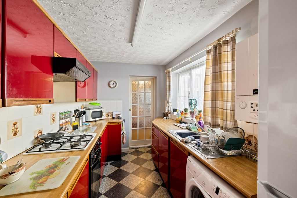 Additional image 6 of 2 bed terraced house for saleStanley Road, Folkestone CT19