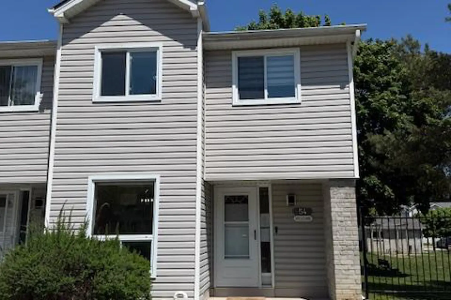 480 Grey Street 54