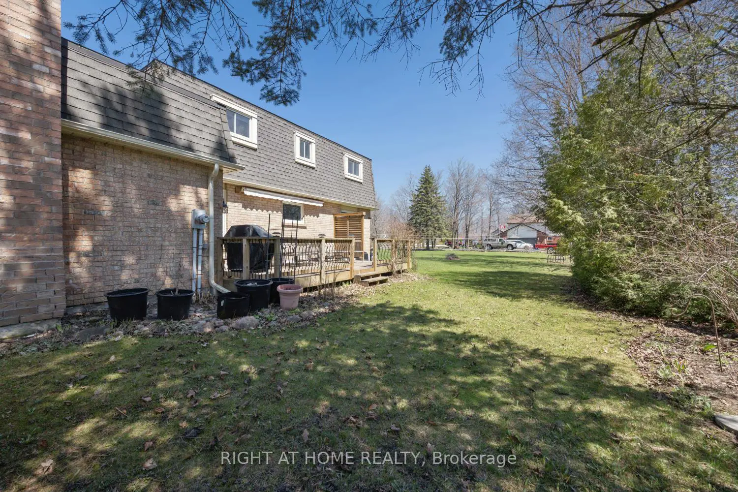 Additional image 18 of 121 Robmar Crescent
